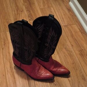 Women's Vintage Tony Lama Lizzard Leather Boots